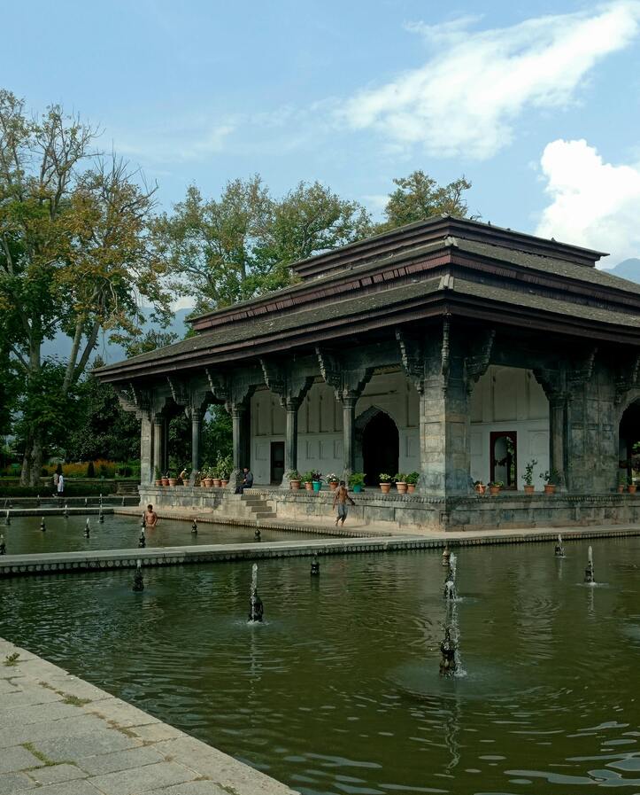shalimar srinagar