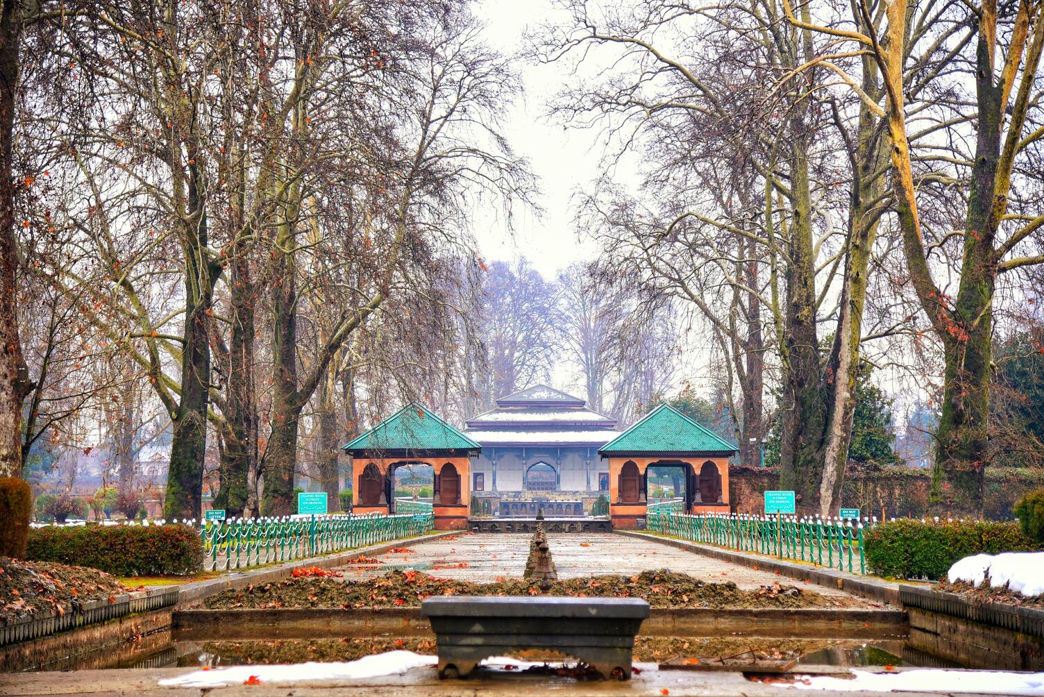 beautiful mughal garden