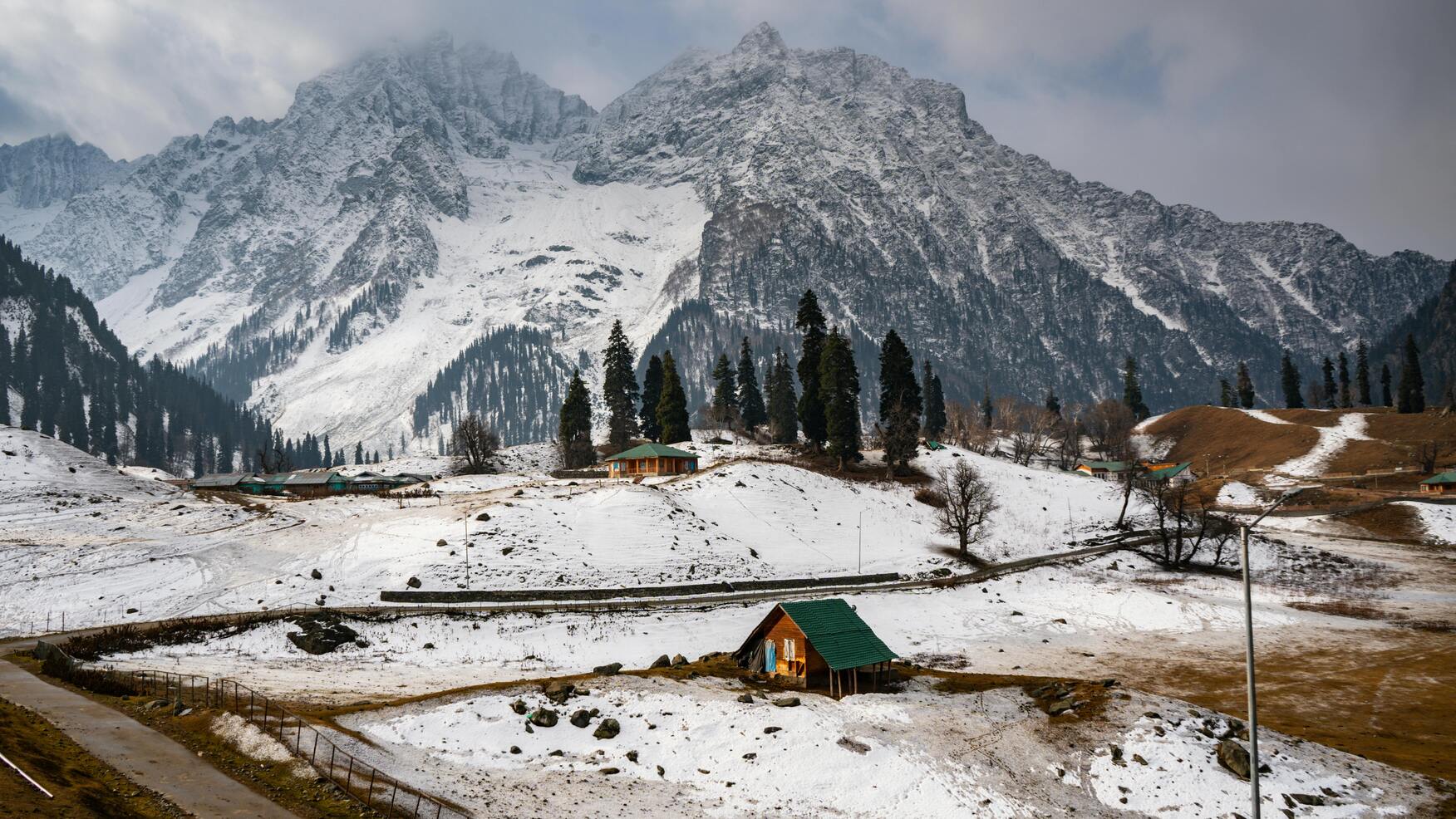 sonamarg in winter