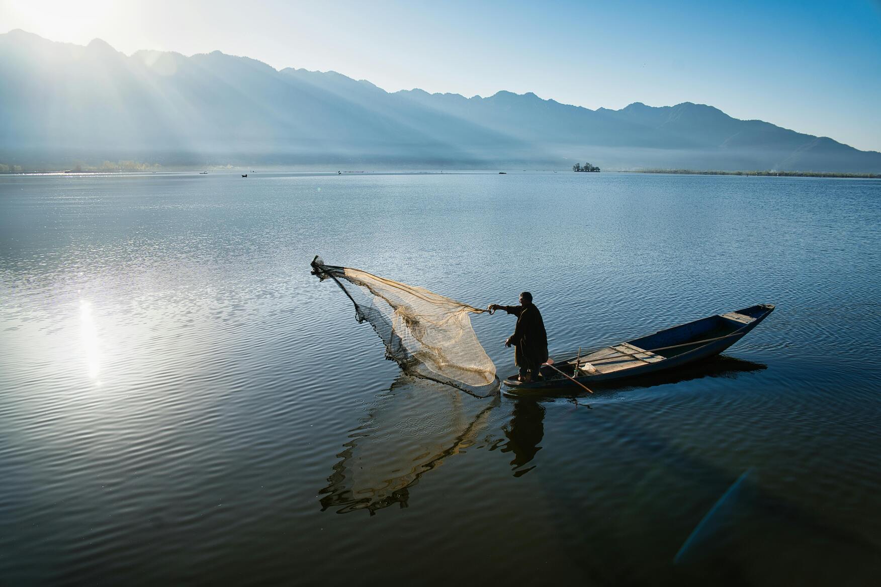 dal lake srinagar
